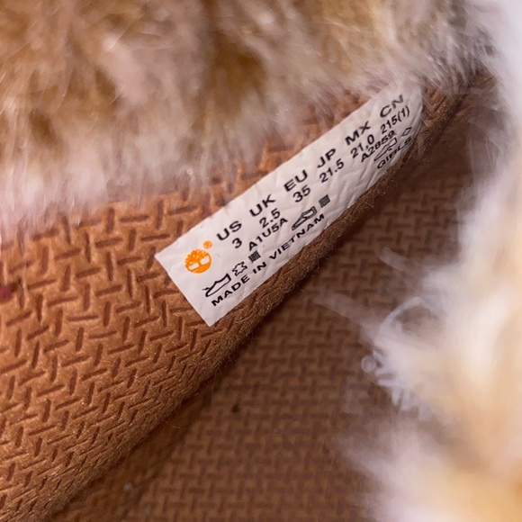 Timberland Boots Girls Size 3 Burgundy Boot Fur Timberland A1U5A Water Resistant - Picture 13 of 16